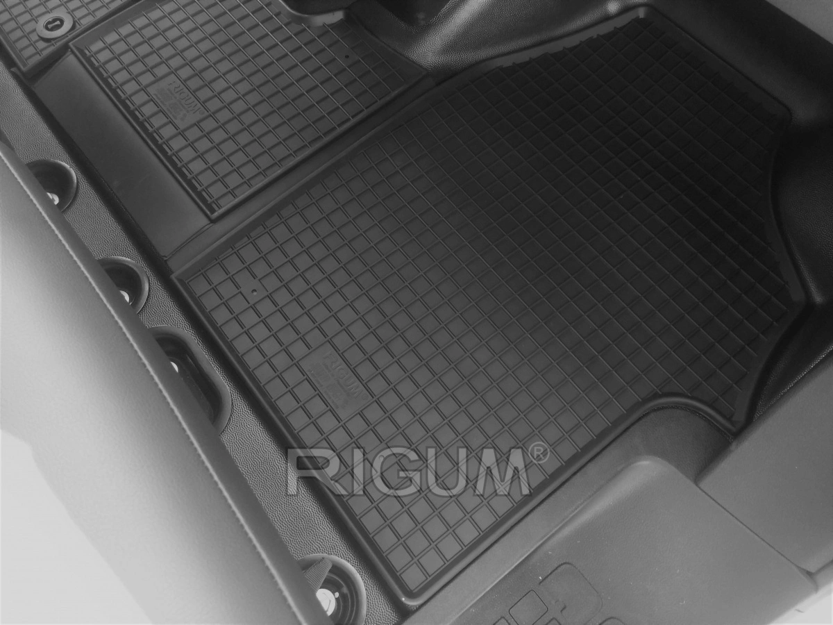 Rigum Merkkikohtainen Kumimattosarja Opel Vivaro C Vm. 03.2019- 6 Rigum Merkkikohtainen Kumimattosarja Opel Vivaro C Vm. 03.2019- - Image 4