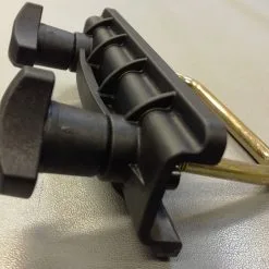 Thule Suksiboksin Kiinnikesarja Leveä -Autotarvikkeet myymälä boksikiinnike2 3fd87110