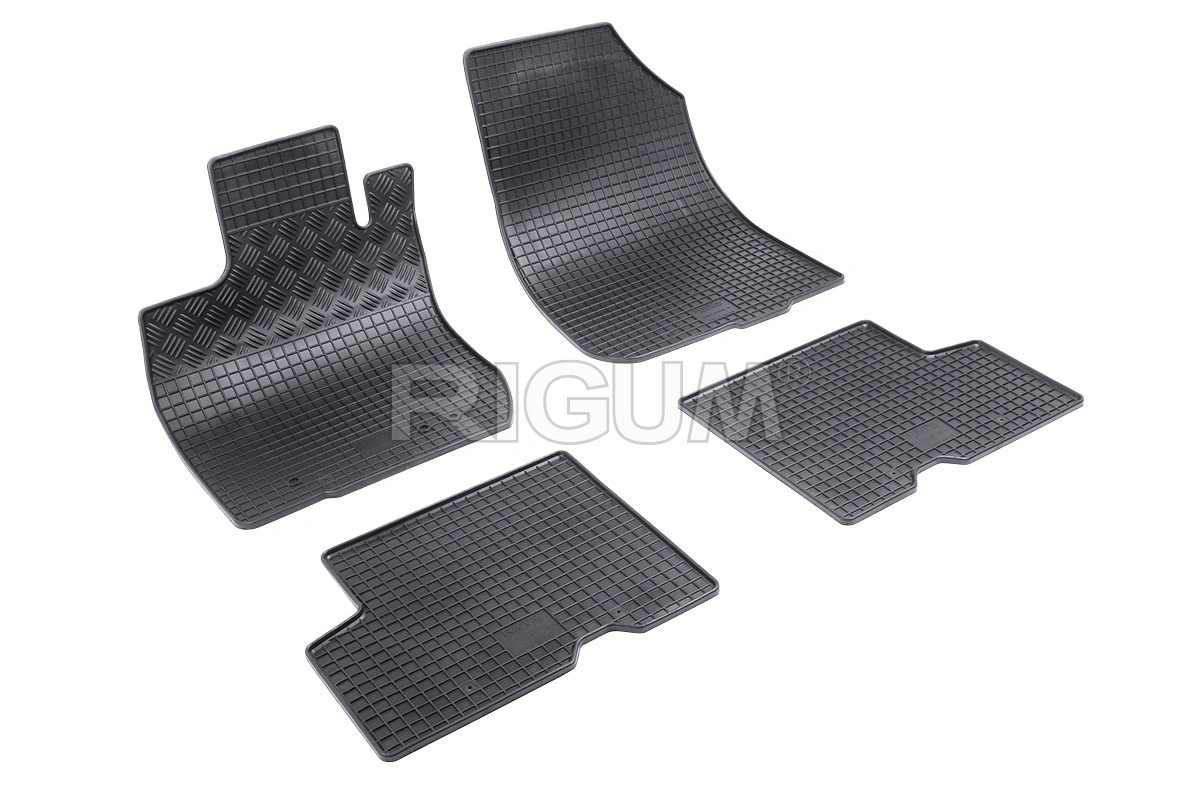 Rigum Merkkikohtainen Kumimattosarja Dacia Duster Vm. 2010-2017 3 Rigum Merkkikohtainen Kumimattosarja Dacia Duster Vm. 2010-2017