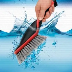 Pingi Premium Activebrush F1 Autonpesuharja Säiliöllä -Autotarvikkeet myymälä pingi pesuharja vesisailiolla premium f1 232ed749