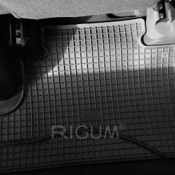 Rigum Merkkikohtainen Kumimattosarja Toyota Yaris / Yaris Hybrid Vm. 2012-2020 -Autotarvikkeet myymälä toyota yaris hybrid 2018 2019 kumi matto sarja tampere 77a008af