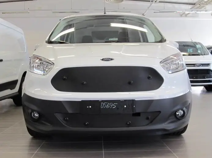 Tammer-Suoja Ford Transit Courier Vm. 2014-2018 3 Tammer-Suoja Ford Transit Courier Vm. 2014-2018